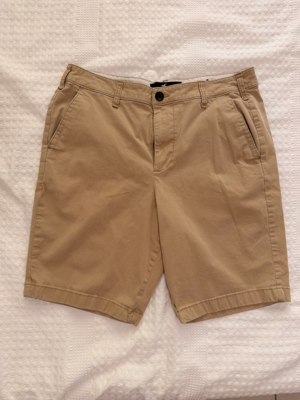 Hollister Men's Tan Flat Front Chino Shorts